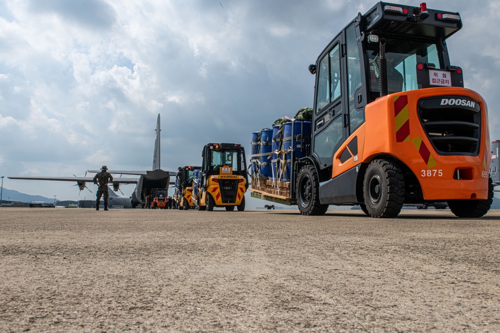 Hercules Guardians 24 strengthens US-ROK alliance through tactical airlift interoperability