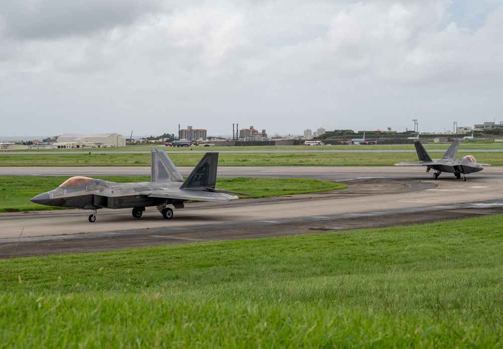 U.S. Air Force Airmen exercise warfighter mindset in Southern Beach