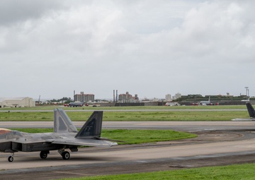 U.S. Air Force Airmen exercise warfighter mindset in Southern Beach