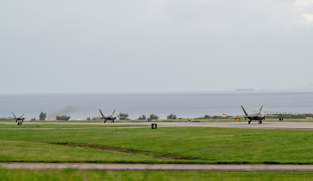 U.S. Air Force Airmen exercise warfighter mindset in Southern Beach