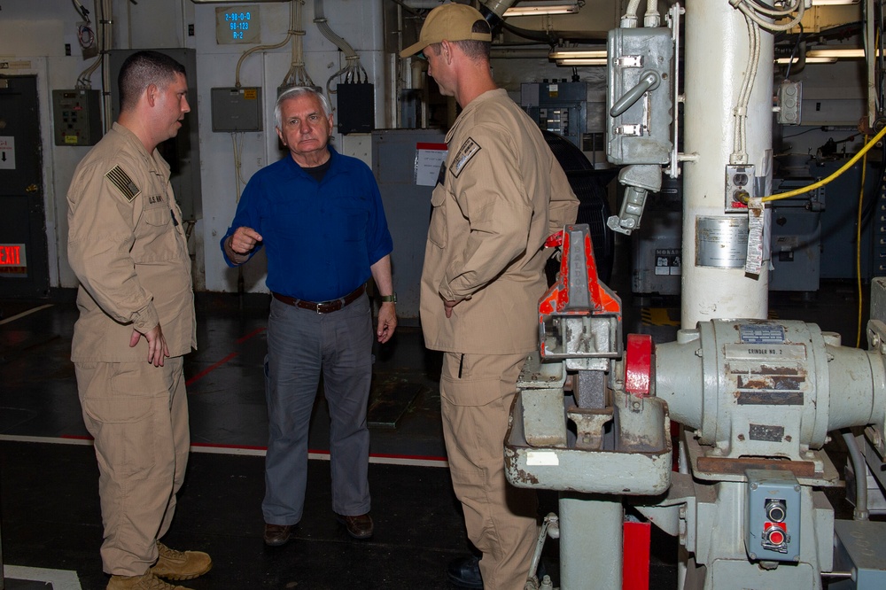 Sen. Jack Reed Visits USS Frank Cable (AS 40)