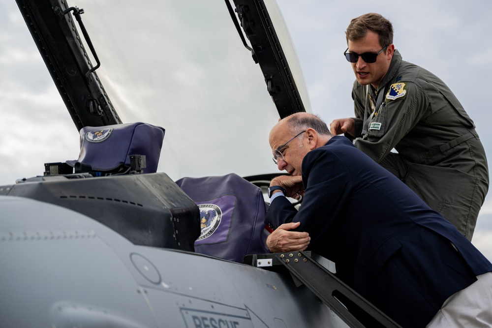 31st Fighter Wing strengthens Bulgarian ties with historic F-16 flight