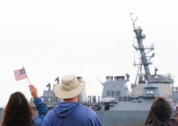 USS Stout Departs Naval Station Norfolk