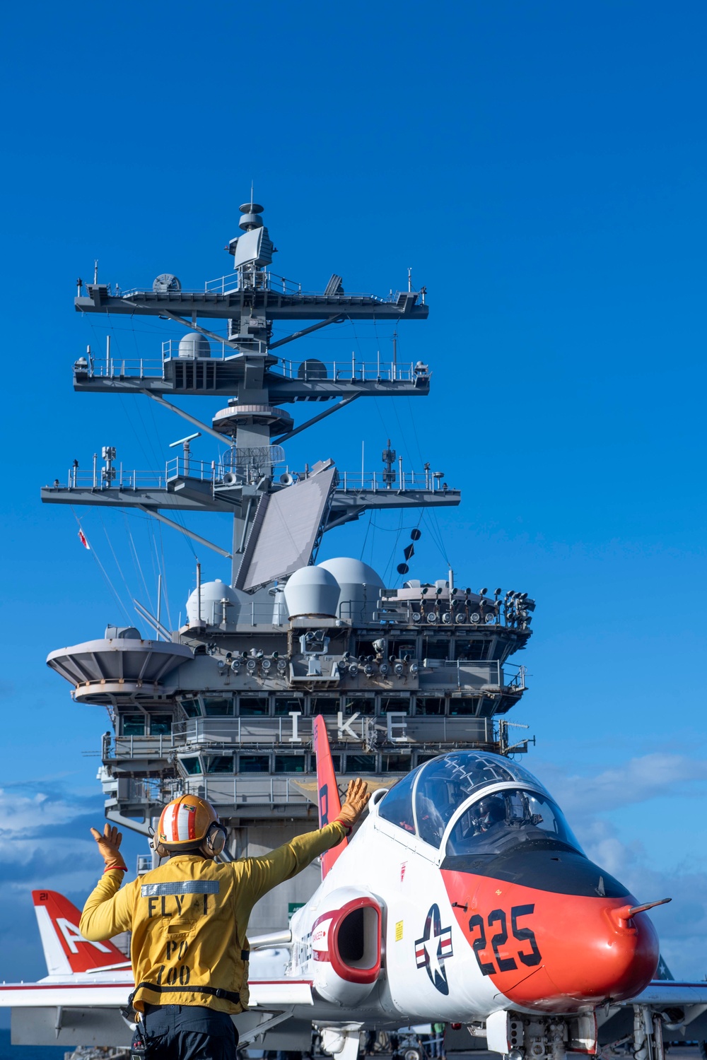 IKE Conducts Carrier Qualifications in Atlantic Ocean