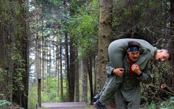 Aircrew Compete with Survival Skills for Growler Week