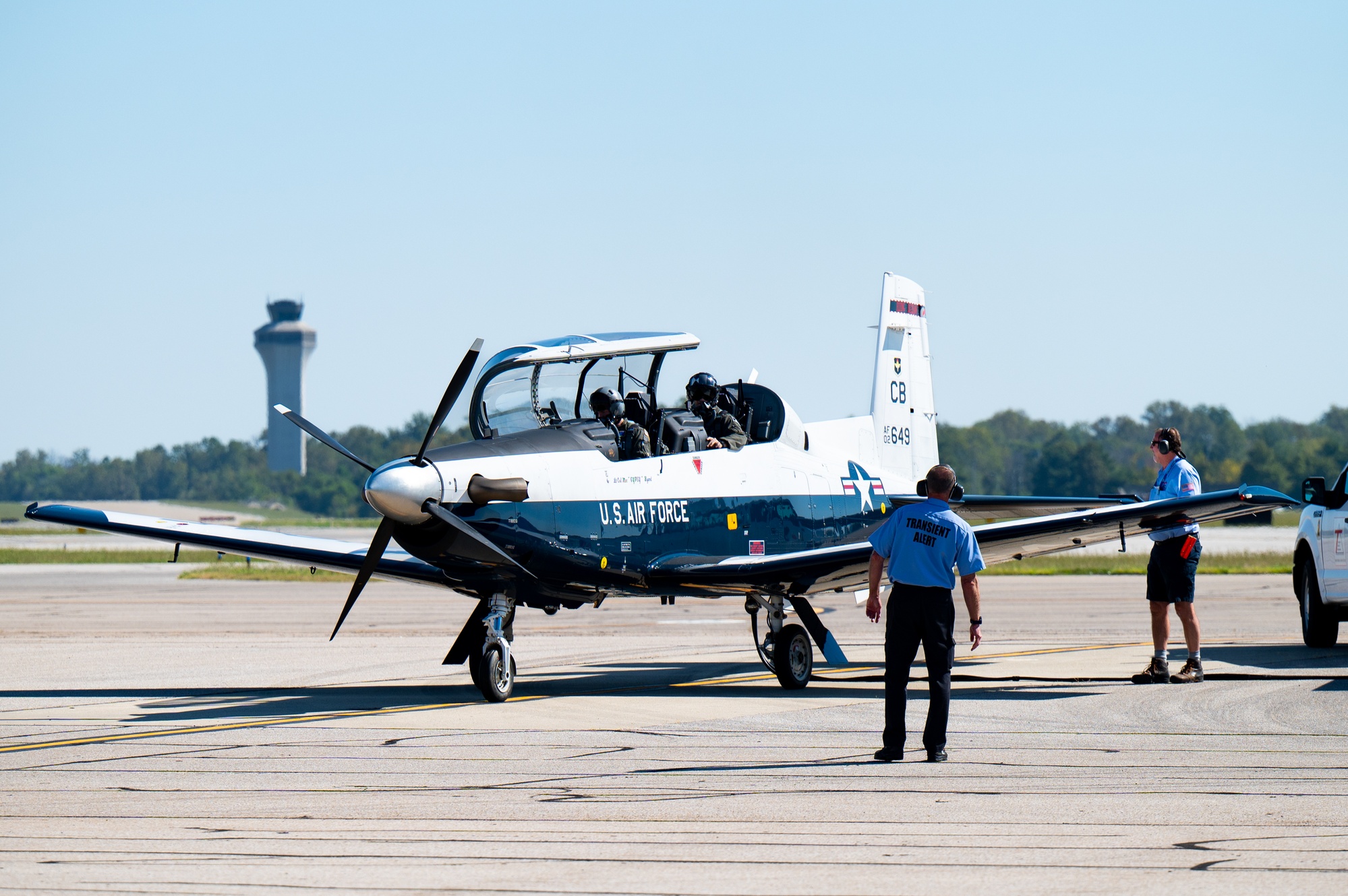 DVIDS - Images - T-6A Texan II's at Scott AFB [Image 2 of 10]
