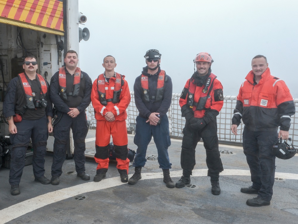 US Coast Guard, Canadian Department of Fisheries and Oceans conduct fisheries inspections at sea