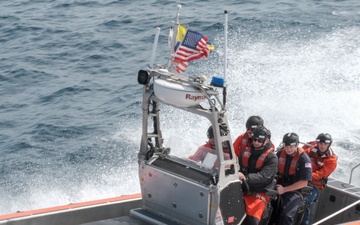 Coast Guard Cutter Northland conducts small boat training