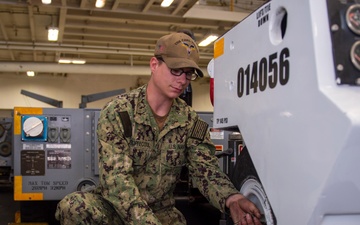 Daily Operations aboard USS Carl Vinson