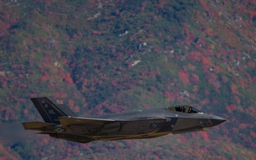 Hill F-35s Travel to Training Range