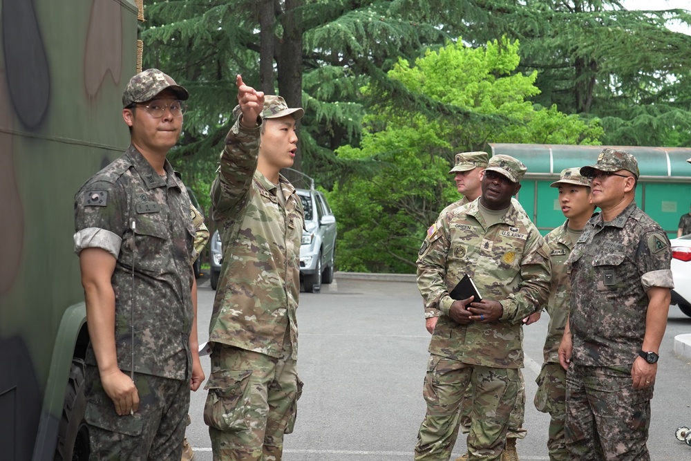 DVIDS - Images - ROKA 50th Infantry Division Command Sergeants Major ...