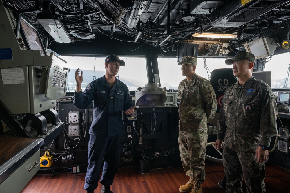 USS America (LHA 6) Hosts Republic of Korea Air Force Brig Gen. Kim Jung Soo, Combined Forces Command