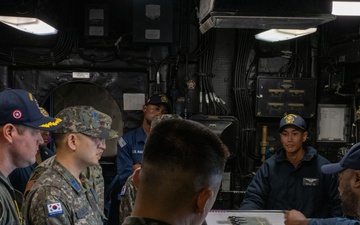 USS America (LHA 6) Hosts Republic of Korea Air Force Brig Gen. Kim Jung Soo, Combined Forces Command