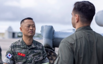 Republic of Korea Marine Corps Col. Park visits MCAS Futenma