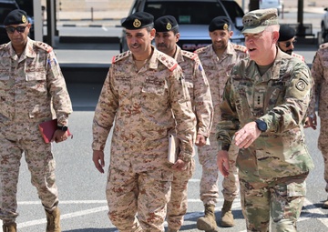 Senior leaders from Kuwait Land Force visit Camp Arifjan to discuss training partnerships