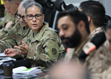 Senior leaders from Kuwait Land Force visit Camp Arifjan to discuss training partnerships