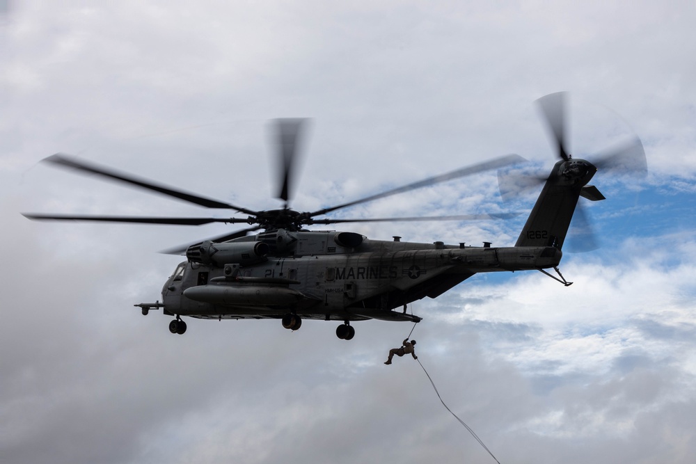 III Marine Expeditionary Force participate in a Helicopter Rope Suspension Techniques Course