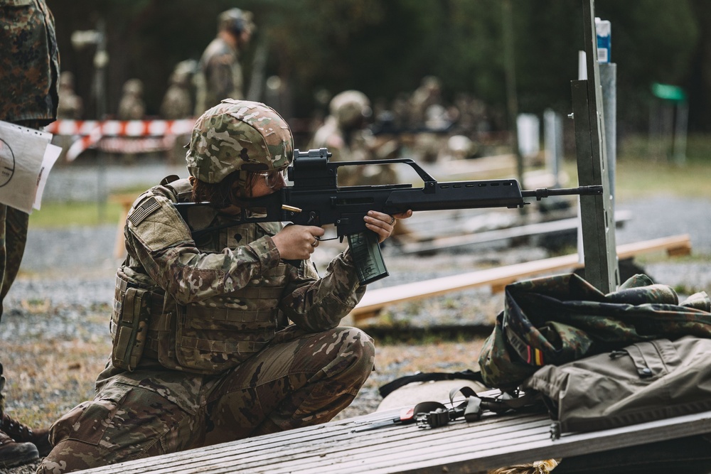 U.S. Soldiers Take German Marksmanship Qualification Test
