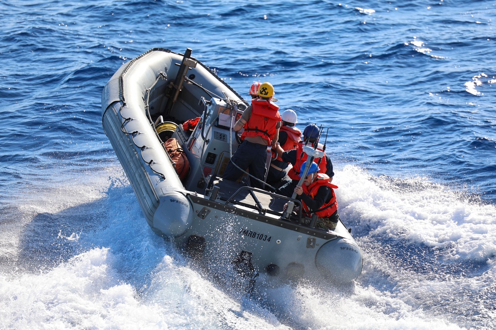 USS Arleigh Burke Performs Boat Operations
