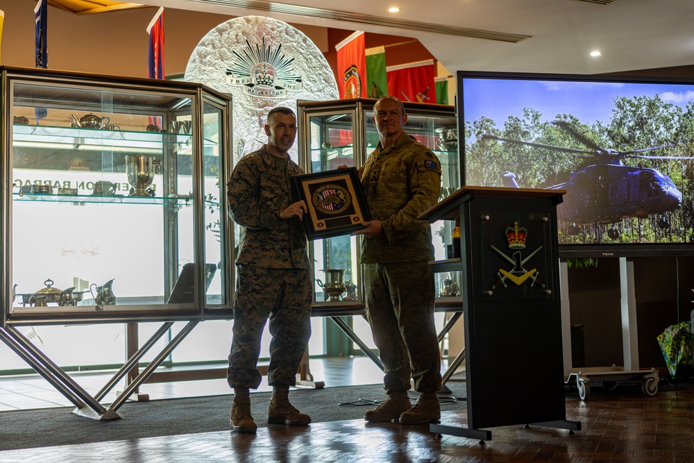 MRF-D 24.3 Marines, ADF exchange gifts