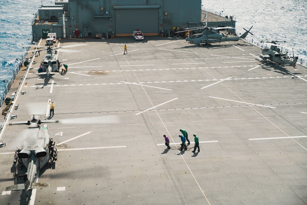 A Temporary Home: 15th MEU Aircraft Cross Deck to USS Miguel Keith