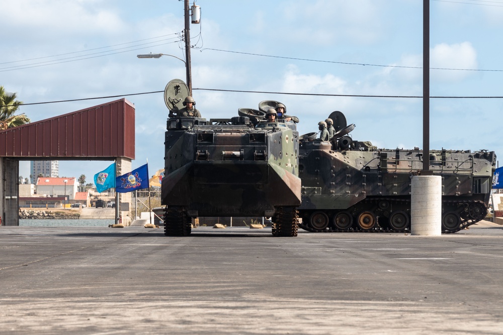 3rd AA Bn. hosts AAV sunset ceremony