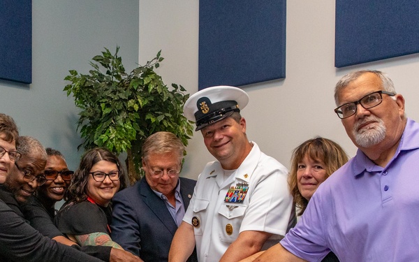 NAVSUP Weapon Systems Support Honors Gold Star Families During “Bells Across America” Ceremony