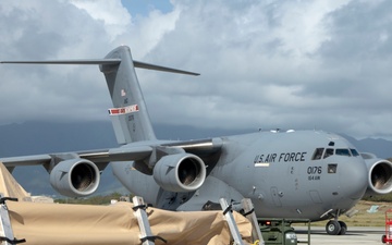 MWSS-174 fuel a C-17