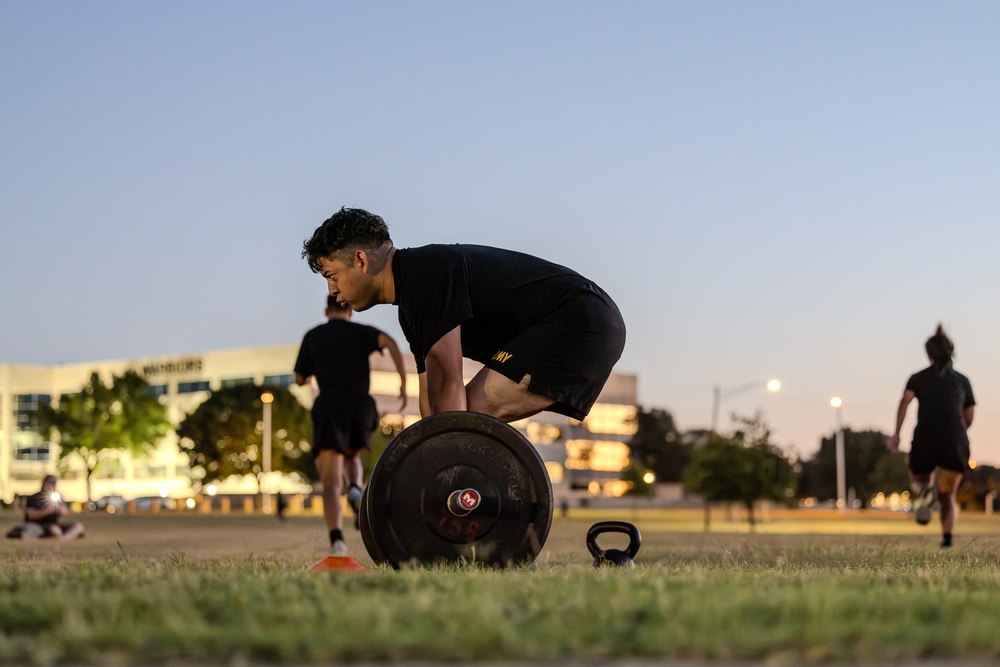 1st Medical Brigade, 13th Armored Corps Sustainment Command performs CrossFit for Physical Training