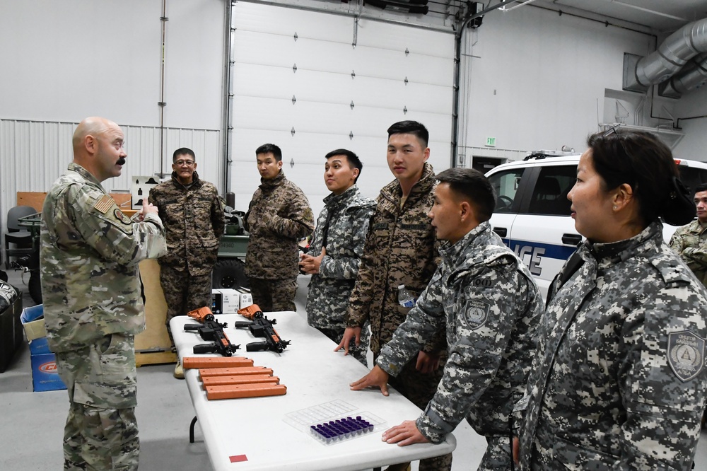 Alaska Guardsmen host Mongolia, strengthen military-to-military partnership