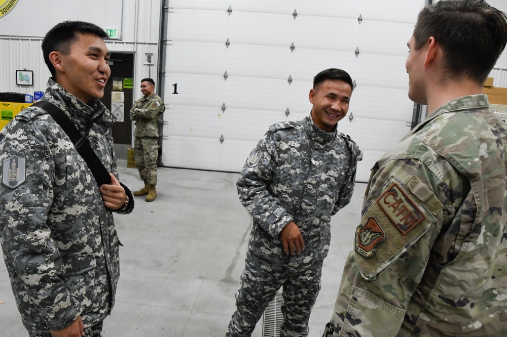 Alaska Guardsmen host Mongolia, strengthen military-to-military partnership