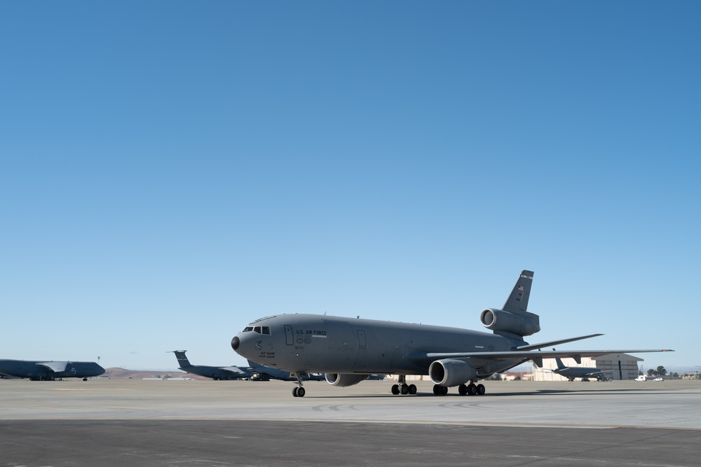 Travis AFB bids farewell to the last KC-10 