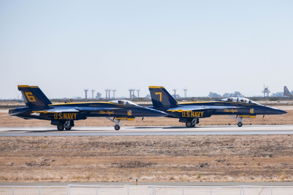 2024 America's Airshow Practice: U.S. Navy Blue Angels