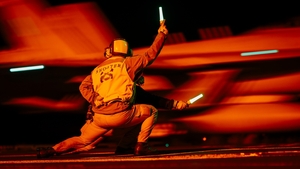 USS George Washington Conducts Night Flight Operations