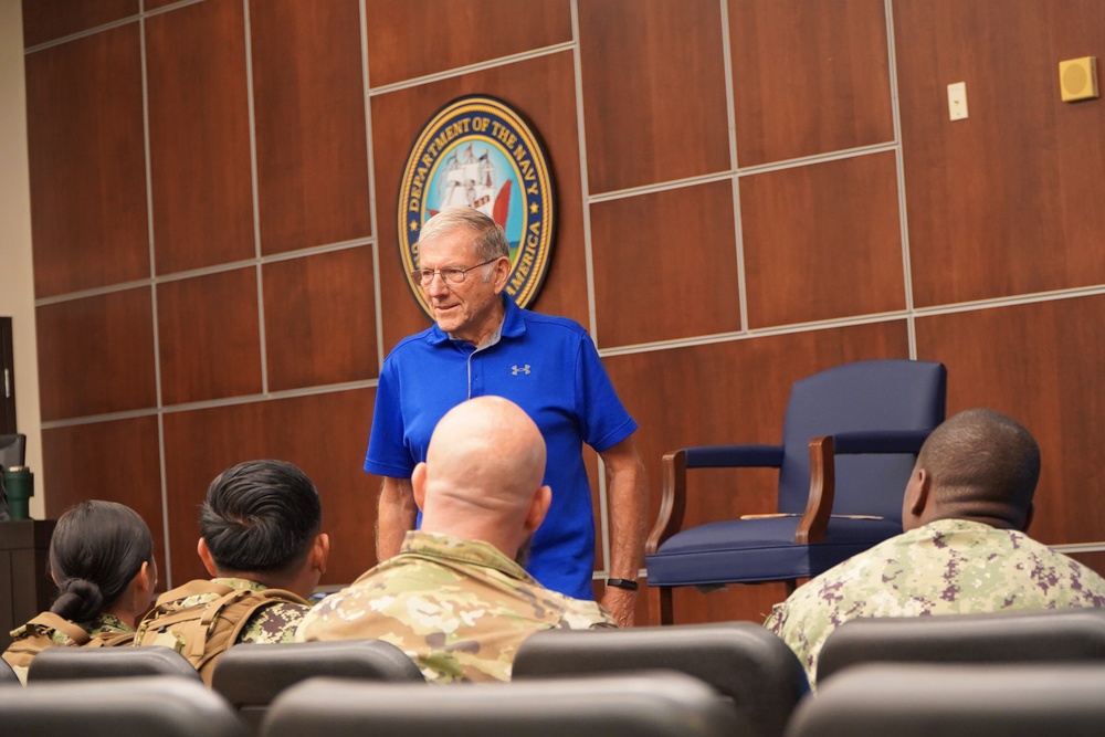 MCPON Bushey visits Cheatham Annex