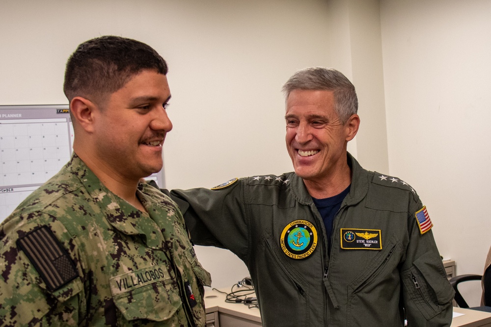 Adm. Steve Koehler, commander, U.S. Pacific Fleet, visits Electronic Attack Squadron (VAQ) 130