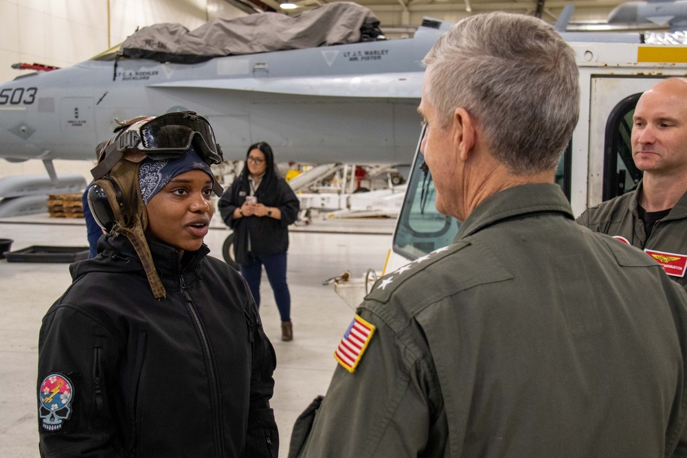 Adm. Steve Koehler, commander, U.S. Pacific Fleet, visits Electronic Attack Squadron (VAQ) 130