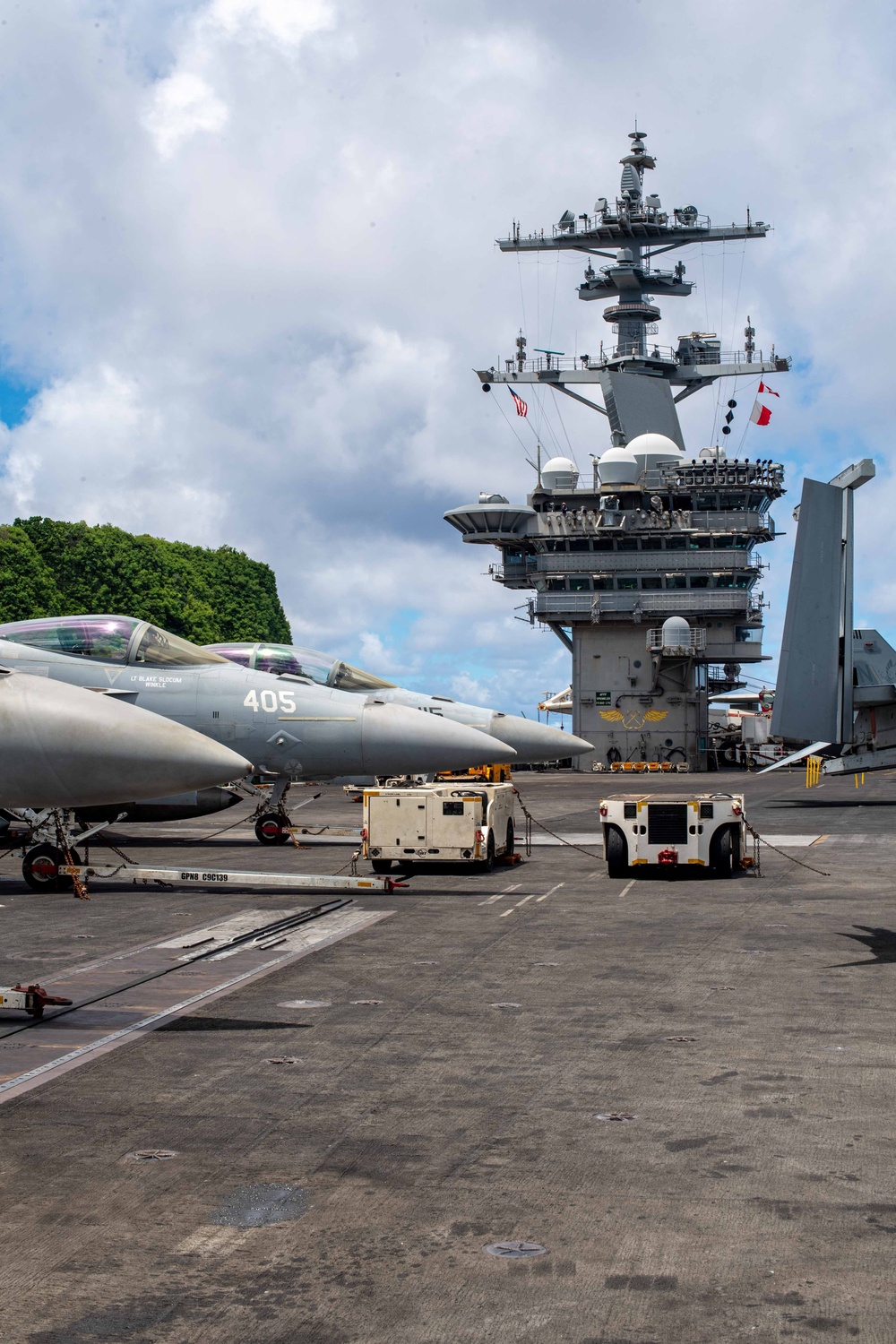 Theodore Roosevelt Arrives in Guam During Brief Stop for Parts