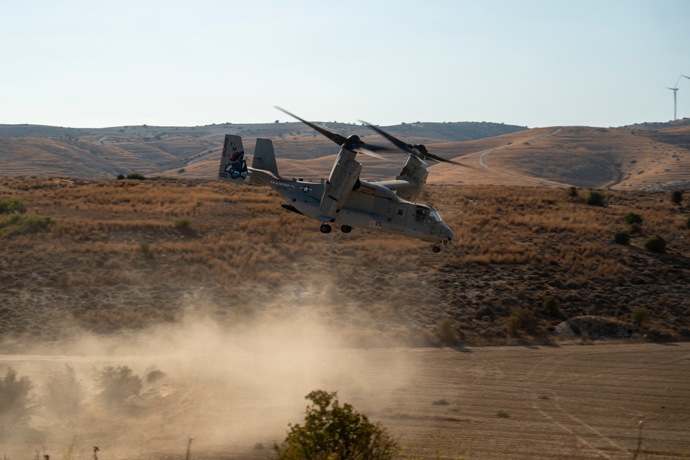 VMM-365 (REIN), 24th MEU (SOC) Flight Operations in Cyprus