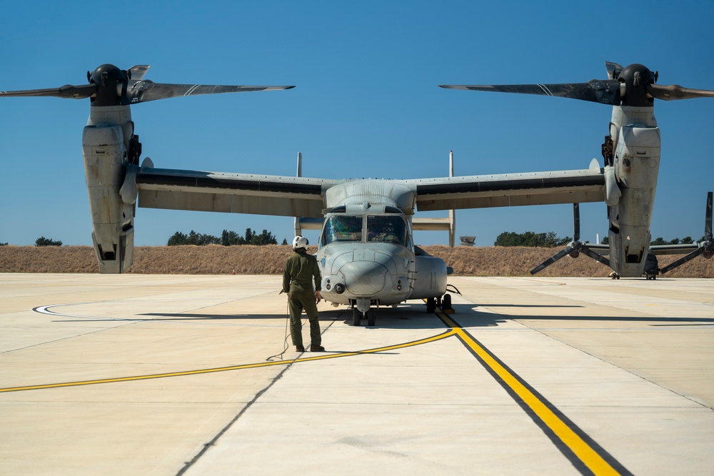 VMM-365 (REIN), 24th MEU (SOC) Flight Operations in Cyprus