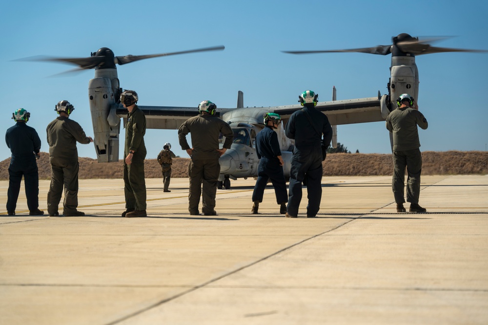 VMM-365 (REIN), 24th MEU (SOC) Flight Operations in Cyprus