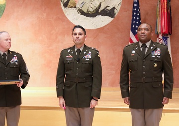 WRAIR holds retirement ceremony for Retired Col. Kenny Walters