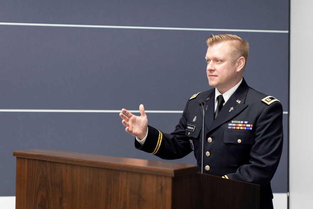 USO Hosts Bells Across America Ceremony  to Honor Fallen Service Members