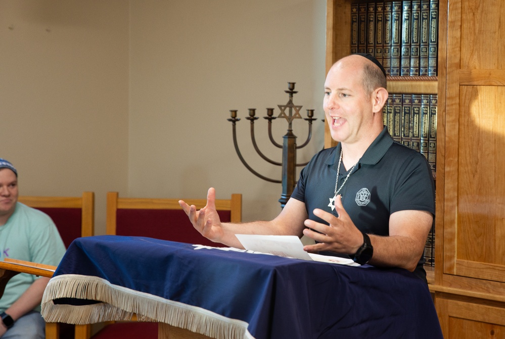 Fort Drum Chapel Holds a Dedication of the Ark and Torah