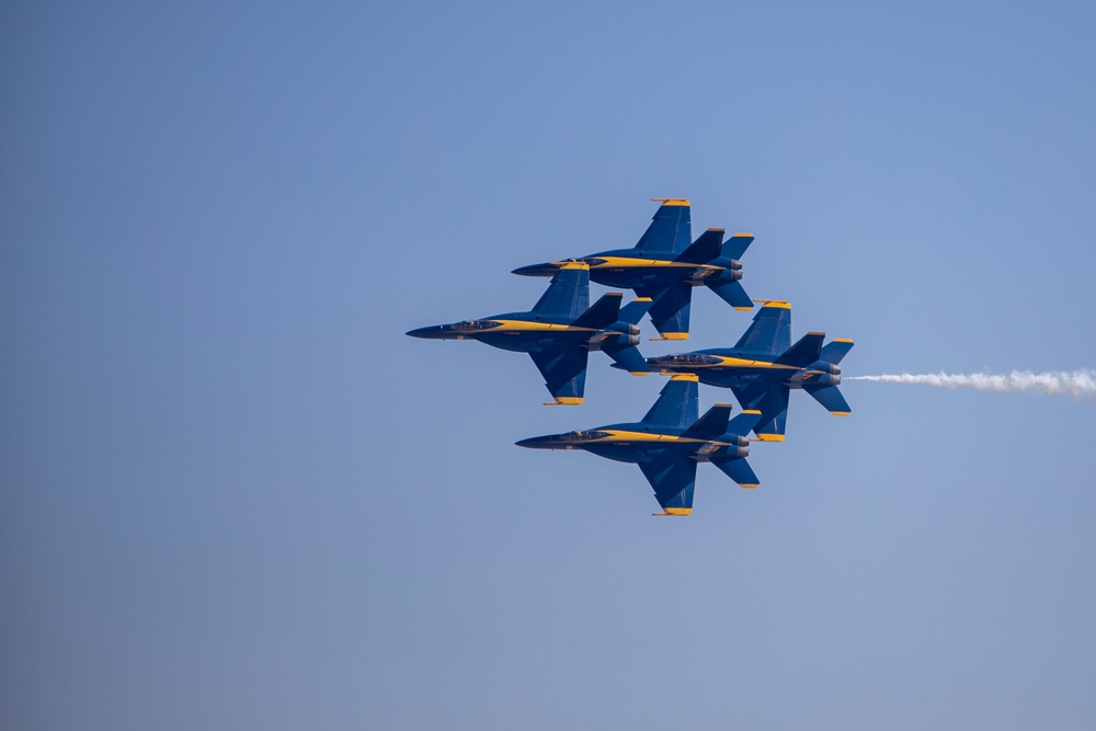 DVIDS Images 2024 America's Airshow Practice U.S. Navy Blue Angels