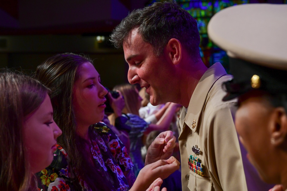 Stennis Conducts Chief Pinning