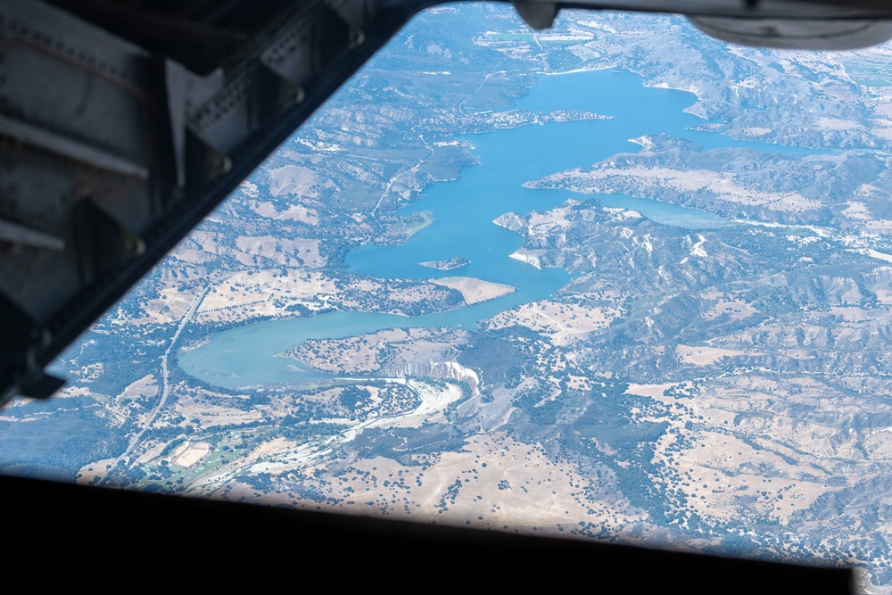 Travis AFB bids farewell to last KC-10 