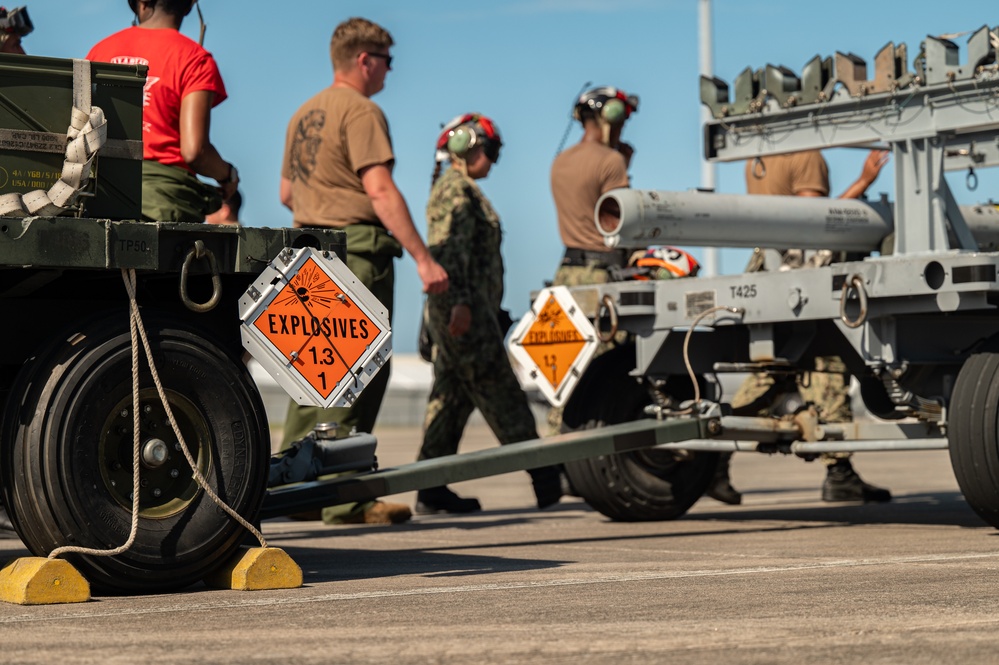 Sailors from VFA-31 and 87 participate in WSEP 24.12