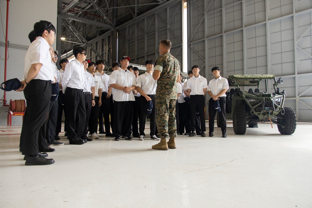 Strengthening Alliances: ROK service members and cadets visit MCBH