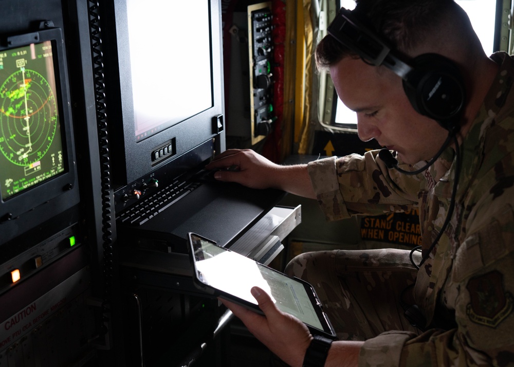 Hurricane Hunters fly Helene, gather data for NHC forecasts